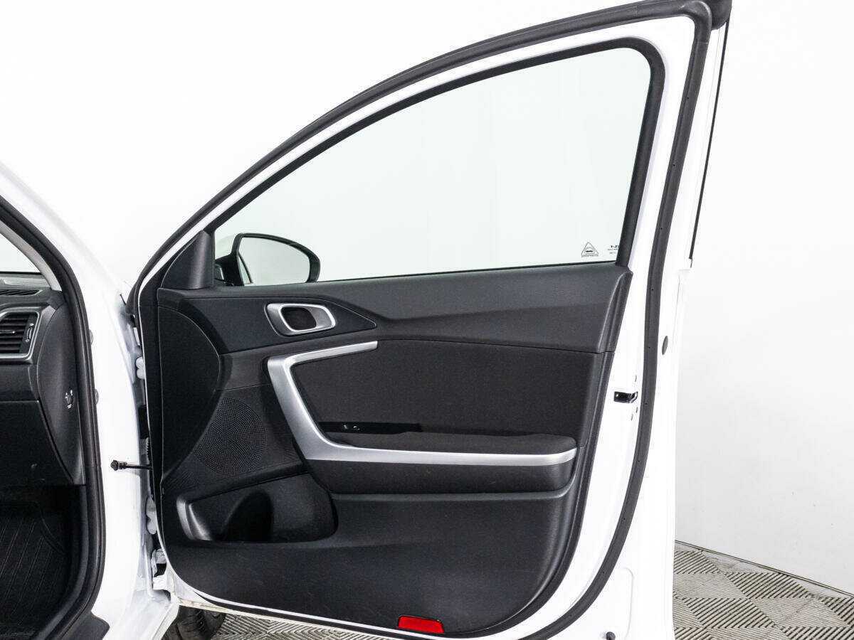 Kia Ceed, 2023 Фото №26