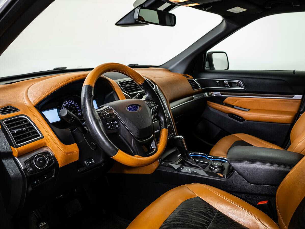 Ford Explorer, 2016 Фото №9