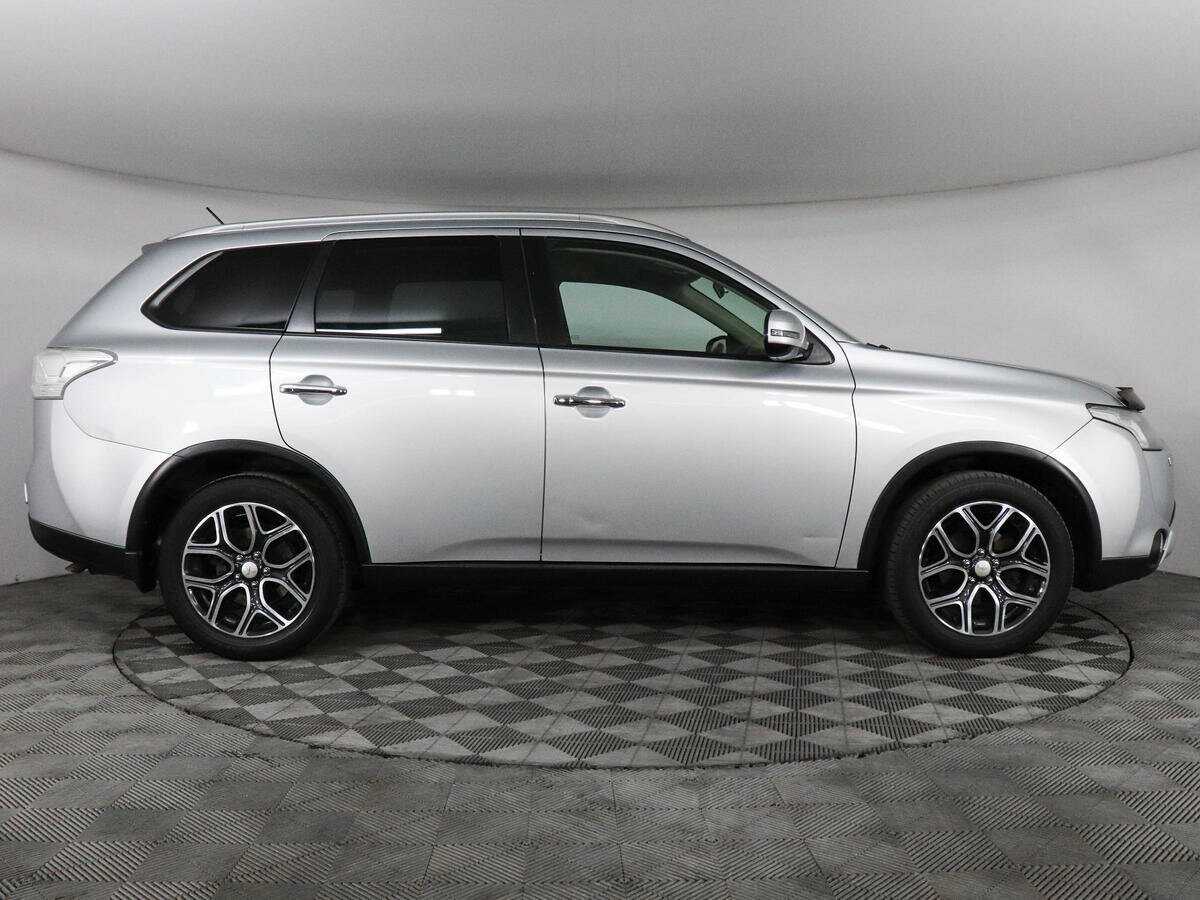 Mitsubishi Outlander, 2014 - 194 845 км. | Фото №4