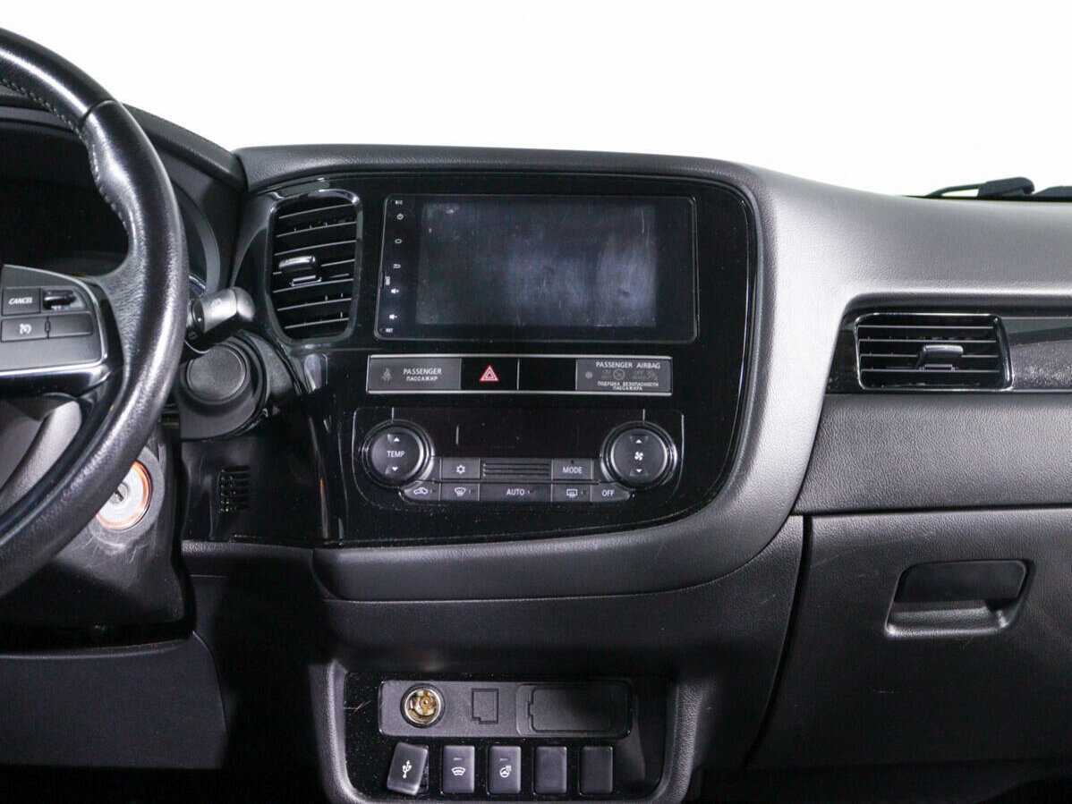 Mitsubishi Outlander, 2019 Фото №11