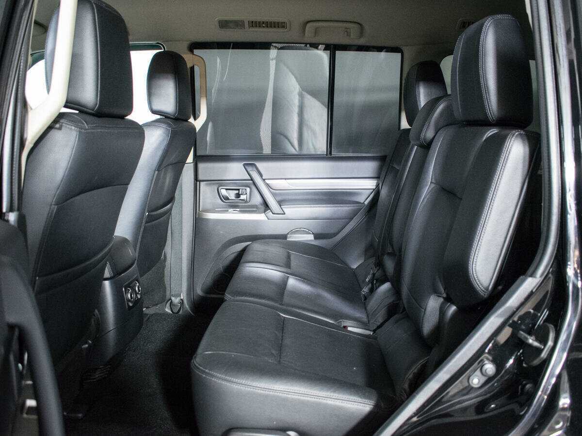 Mitsubishi Pajero, 2014 - 118 756 км. | Фото №7