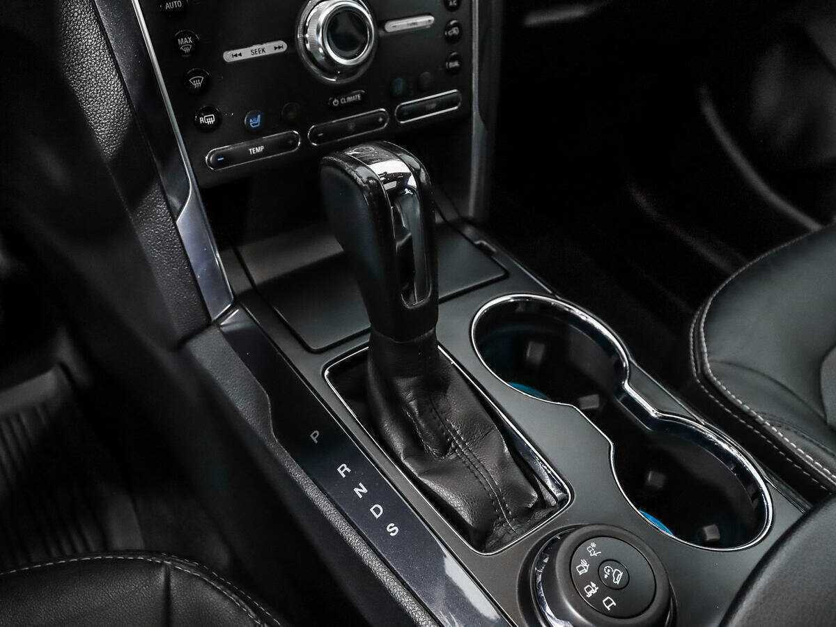 Ford Explorer, 2017 Фото №10