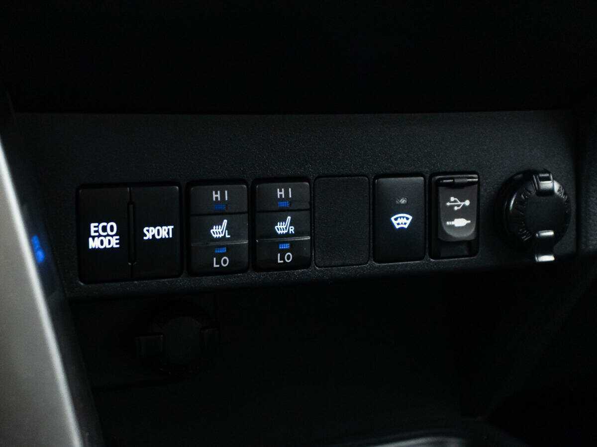 Toyota RAV4, 2016 Фото №18