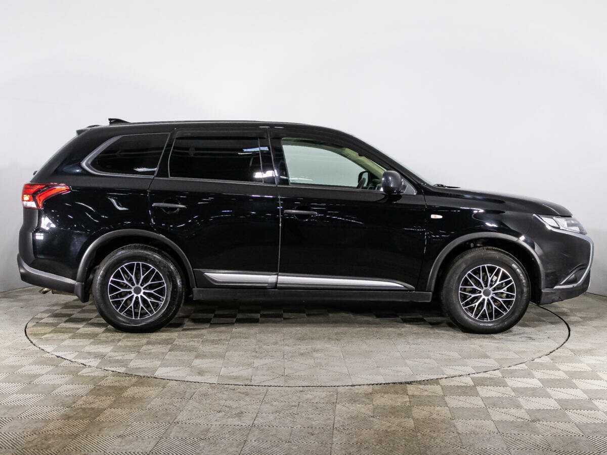 Mitsubishi Outlander, 2021 - 45 170 км. | Фото №4