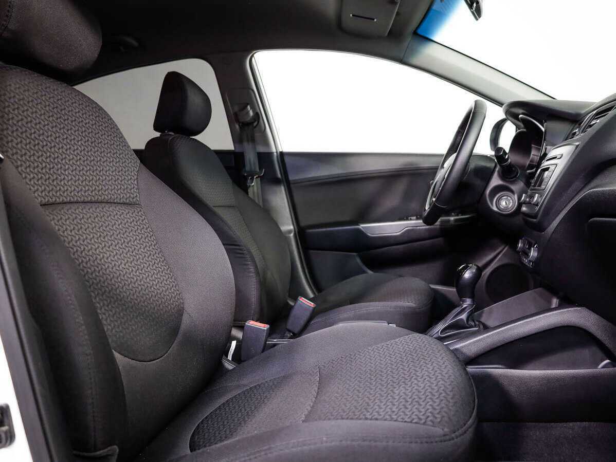 Kia Rio, 2016 Фото №11