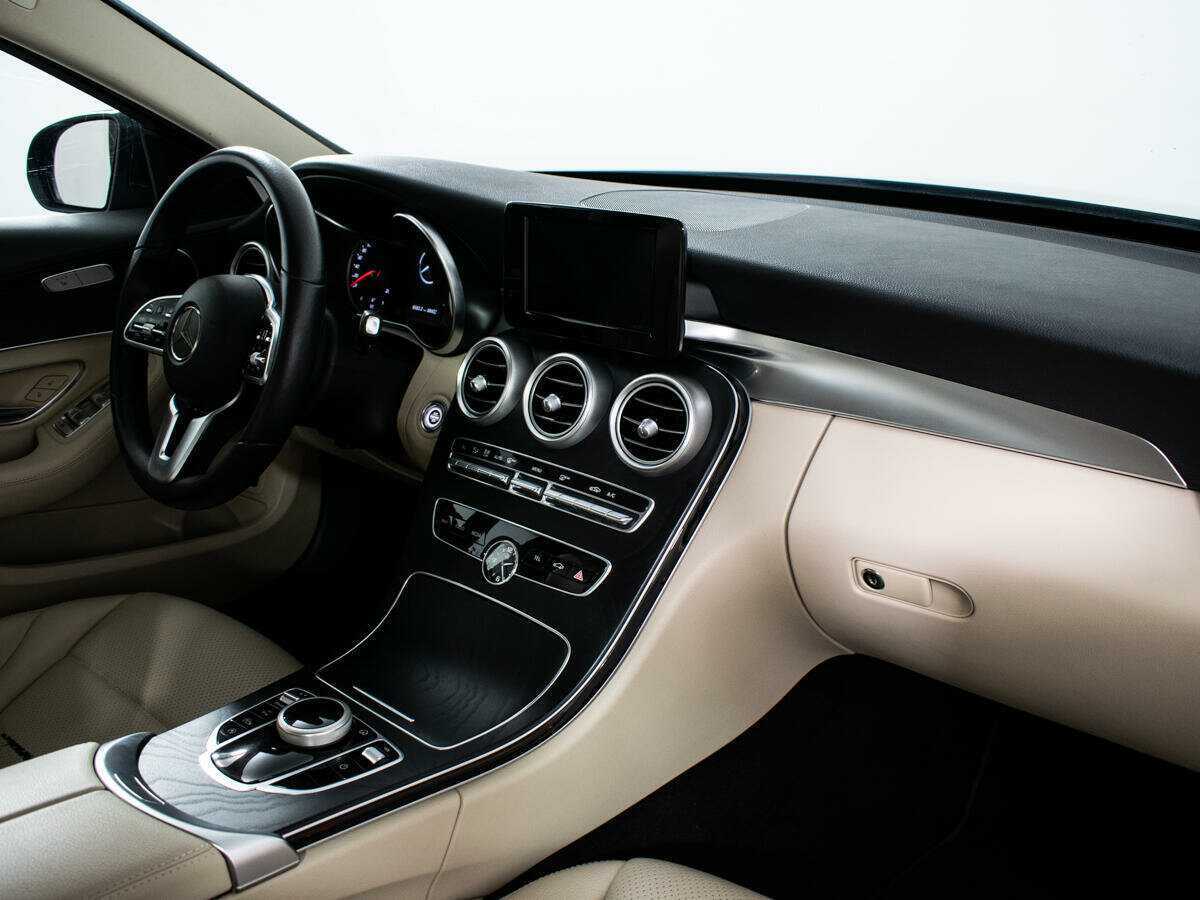 Mercedes-Benz C-Класс 180, 2020 Фото №9