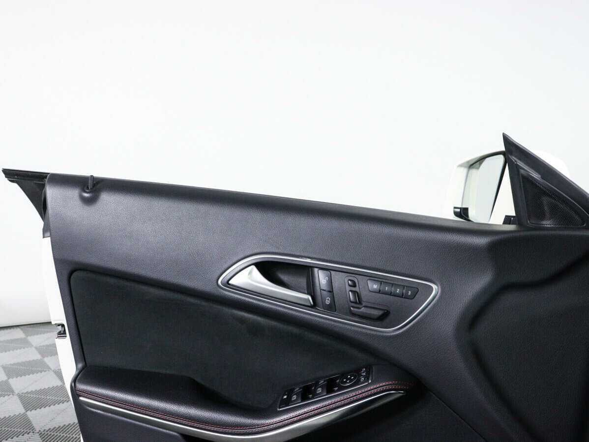 Mercedes-Benz CLA 200, 2016 Фото №18