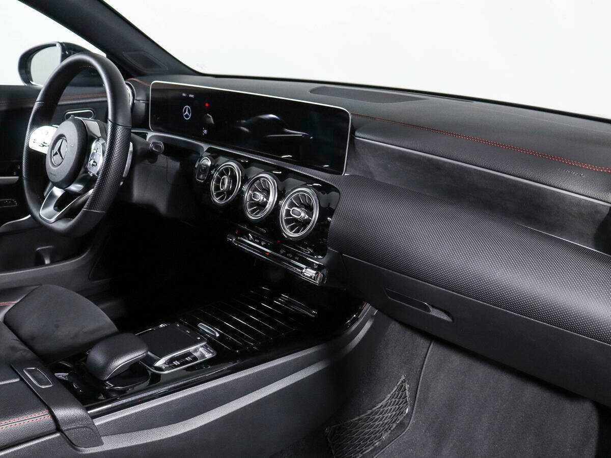 Mercedes-Benz CLA 200, 2019 Фото №9