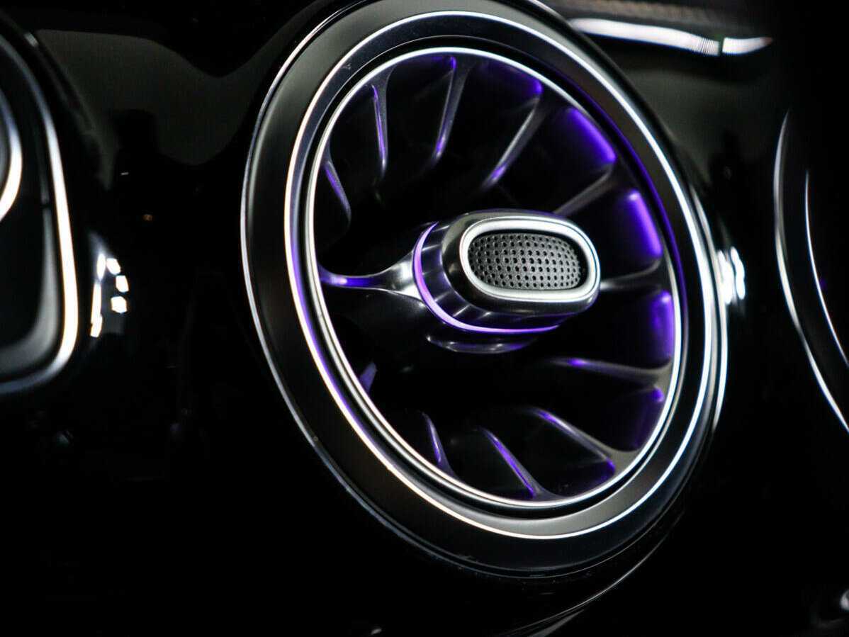 Mercedes-Benz CLA 200, 2019 Фото №24