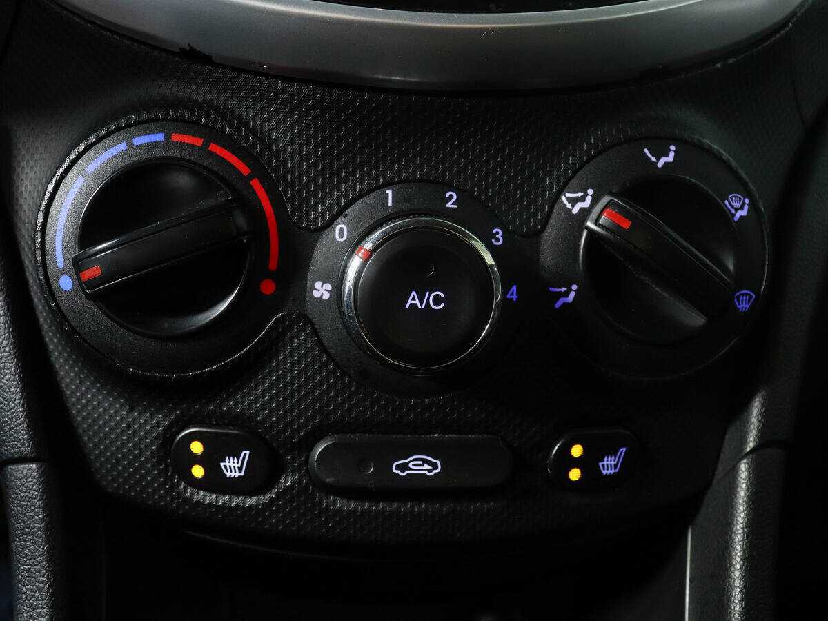 Hyundai Solaris, 2013 Фото №12