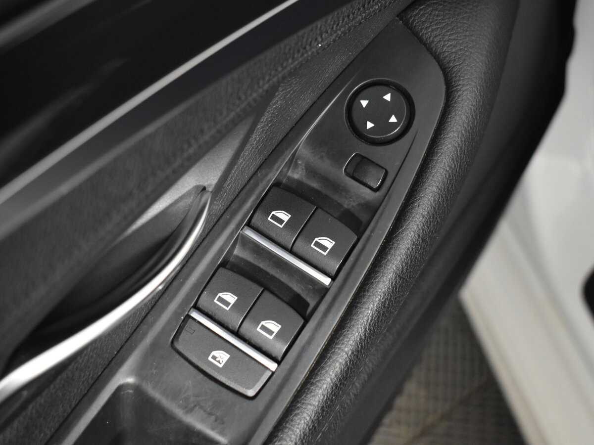 BMW 5 серии 520d, 2016 Фото №9