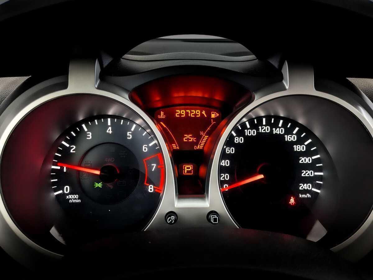 Nissan Juke, 2012 Фото №11