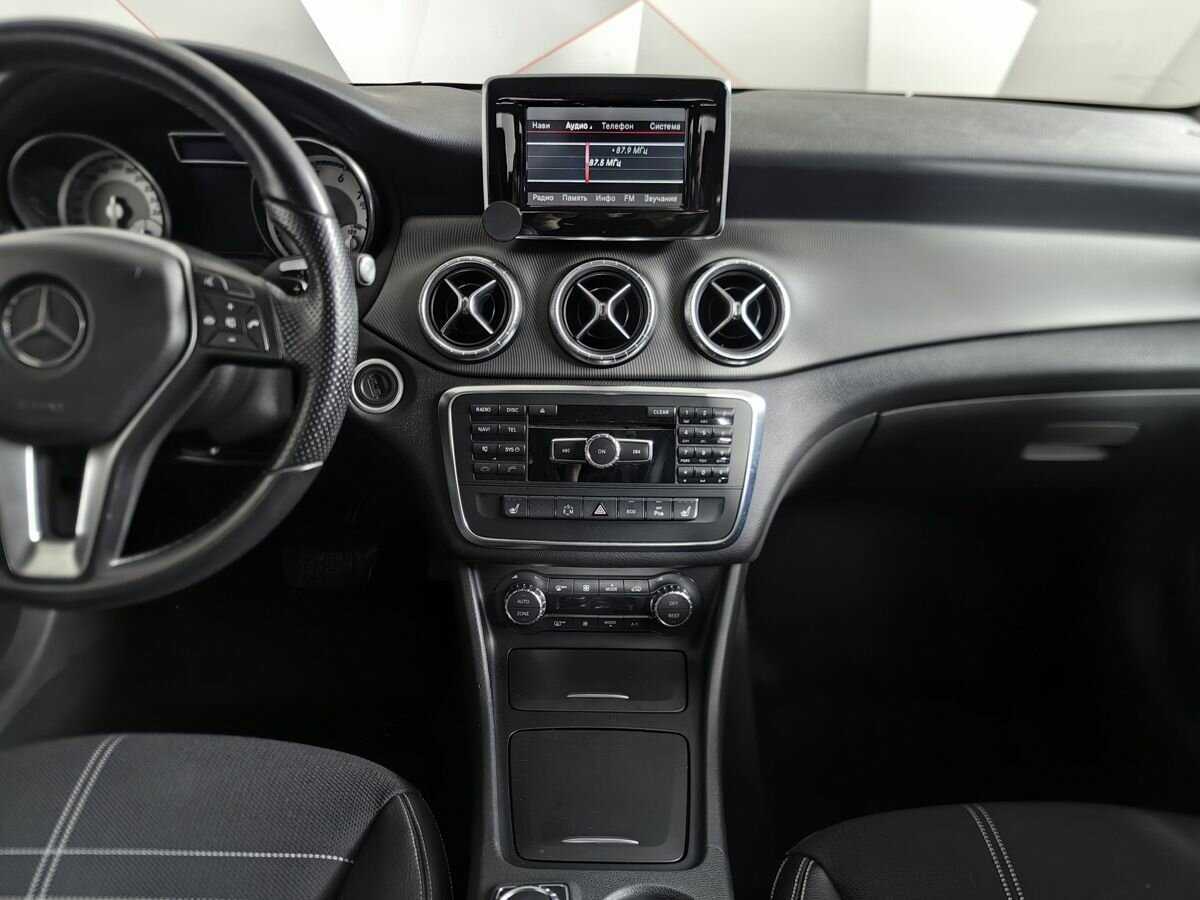 Mercedes-Benz CLA 200, 2013 Фото №11