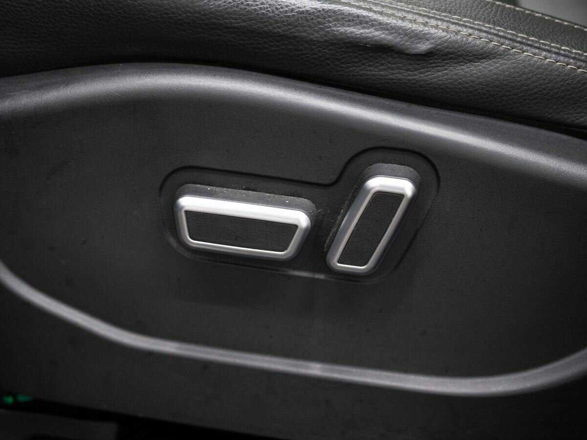 Geely Emgrand X7, 2019 Фото №20