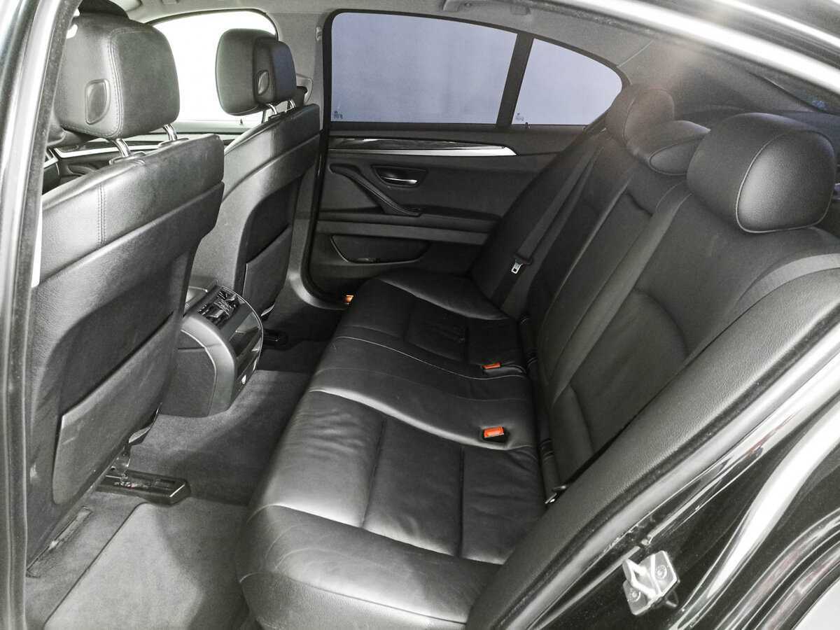 BMW 5 серии 528i xDrive, 2012 Фото №8