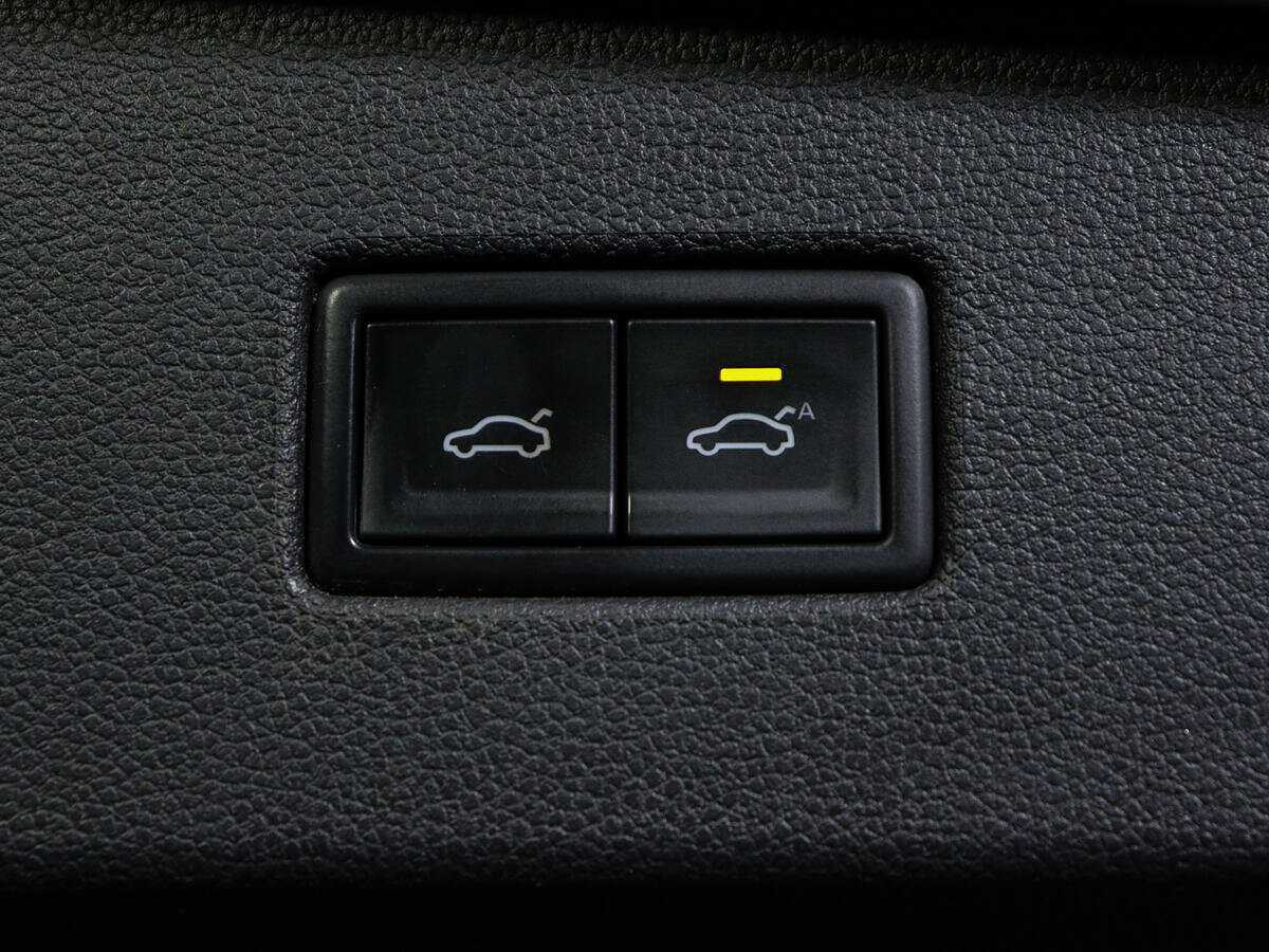 Volkswagen Tiguan, 2020 Фото №16