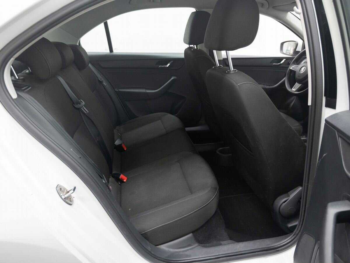 Skoda Rapid, 2015 Фото №10