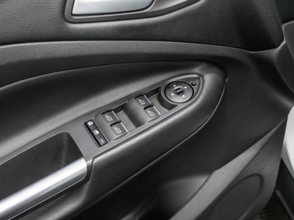 Ford Kuga, 2017 Фото №16