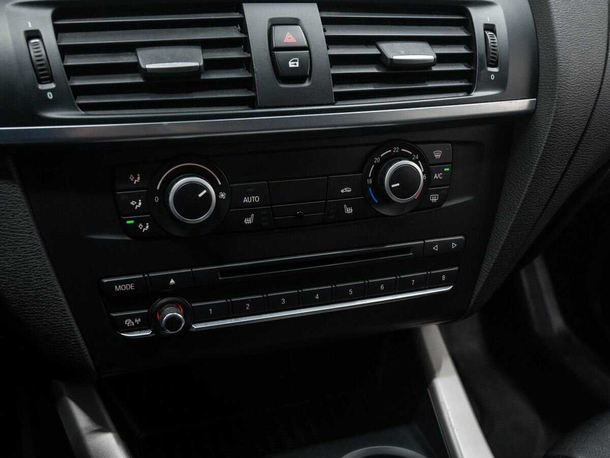 BMW X3 20i xDrive, 2013 Фото №20