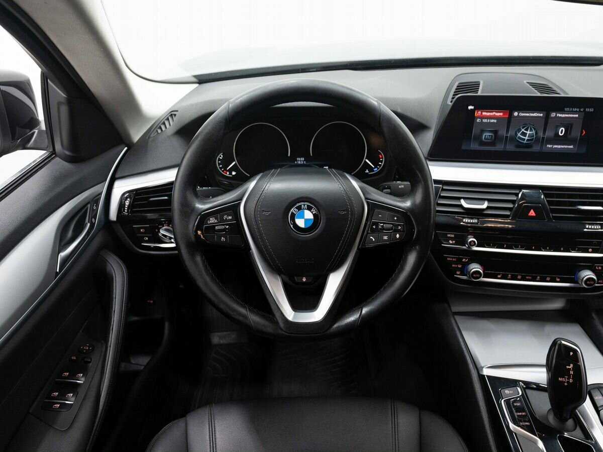 BMW 5 серии 520i, 2019 Фото №17