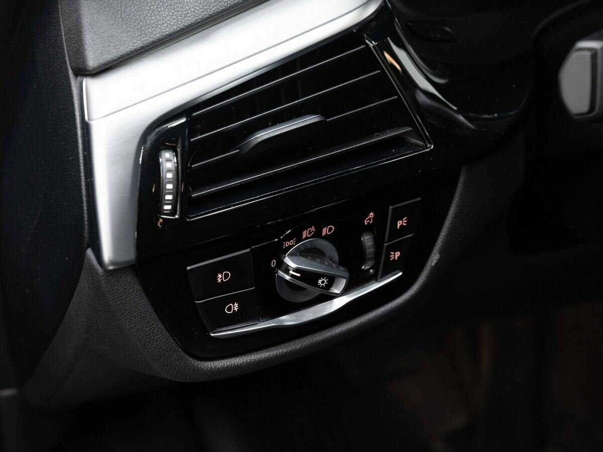 BMW 5 серии 520i, 2019 Фото №23