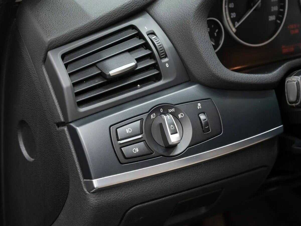 BMW X3 28i xDrive, 2014 Фото №21