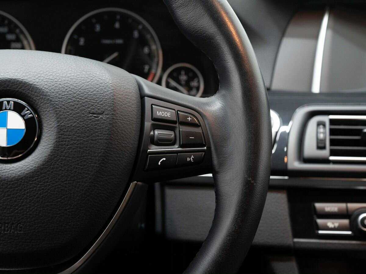 BMW 5 серии 528i xDrive, 2013 Фото №19