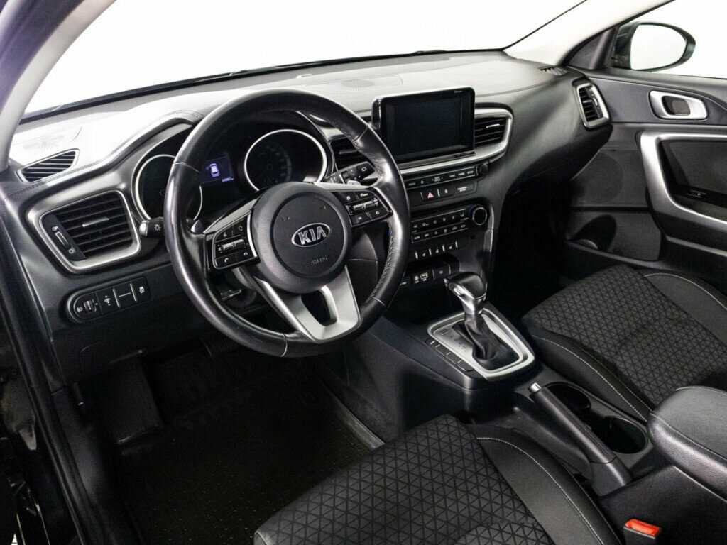 Kia Ceed, 2018 Фото №11