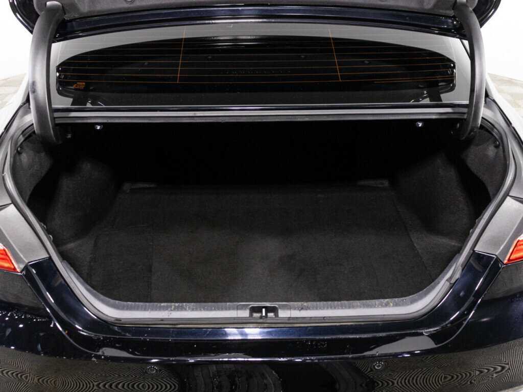 Toyota Camry, 2021 Фото №14