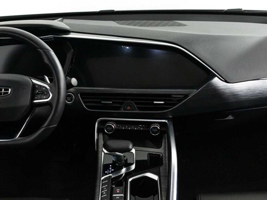 Geely Tugella, 2022 Фото №14