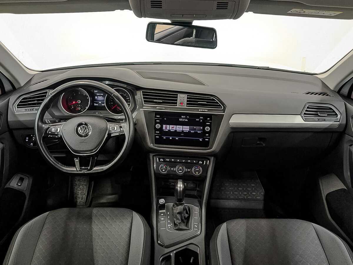 Volkswagen Tiguan, 2020 Фото №14