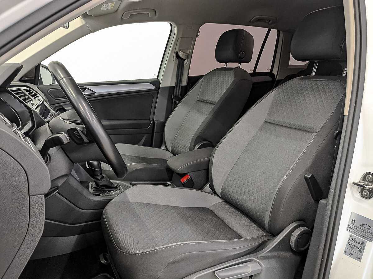 Volkswagen Tiguan, 2020 Фото №20