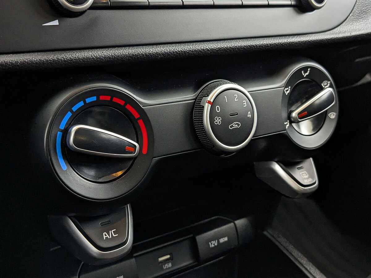 Kia Rio, 2021 Фото №18