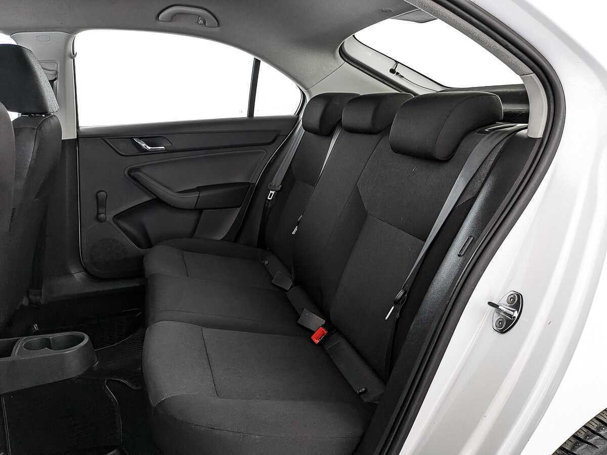 Skoda Rapid, 2017 Фото №16