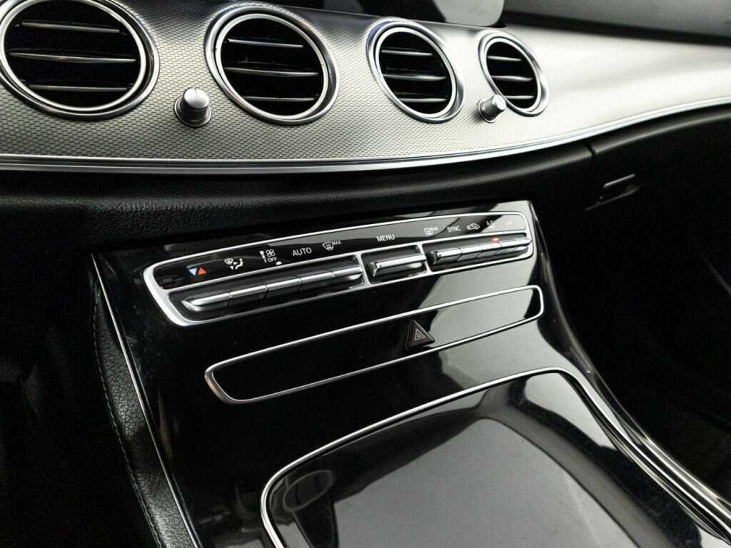 Mercedes-Benz E-Класс 200 d, 2019 Фото №17