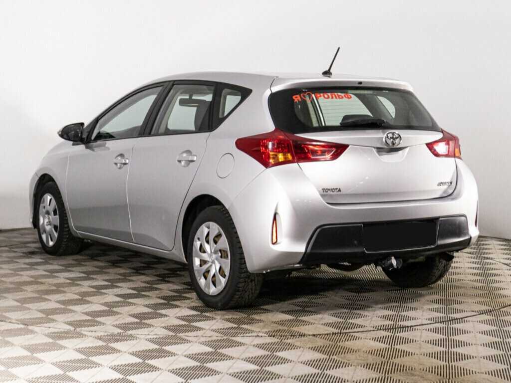 Toyota Auris, 2013 Фото №7