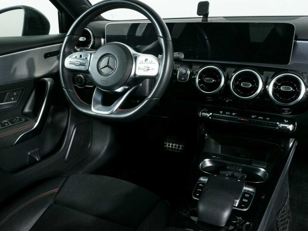 Mercedes-Benz A-Класс 200, 2018 Фото №10