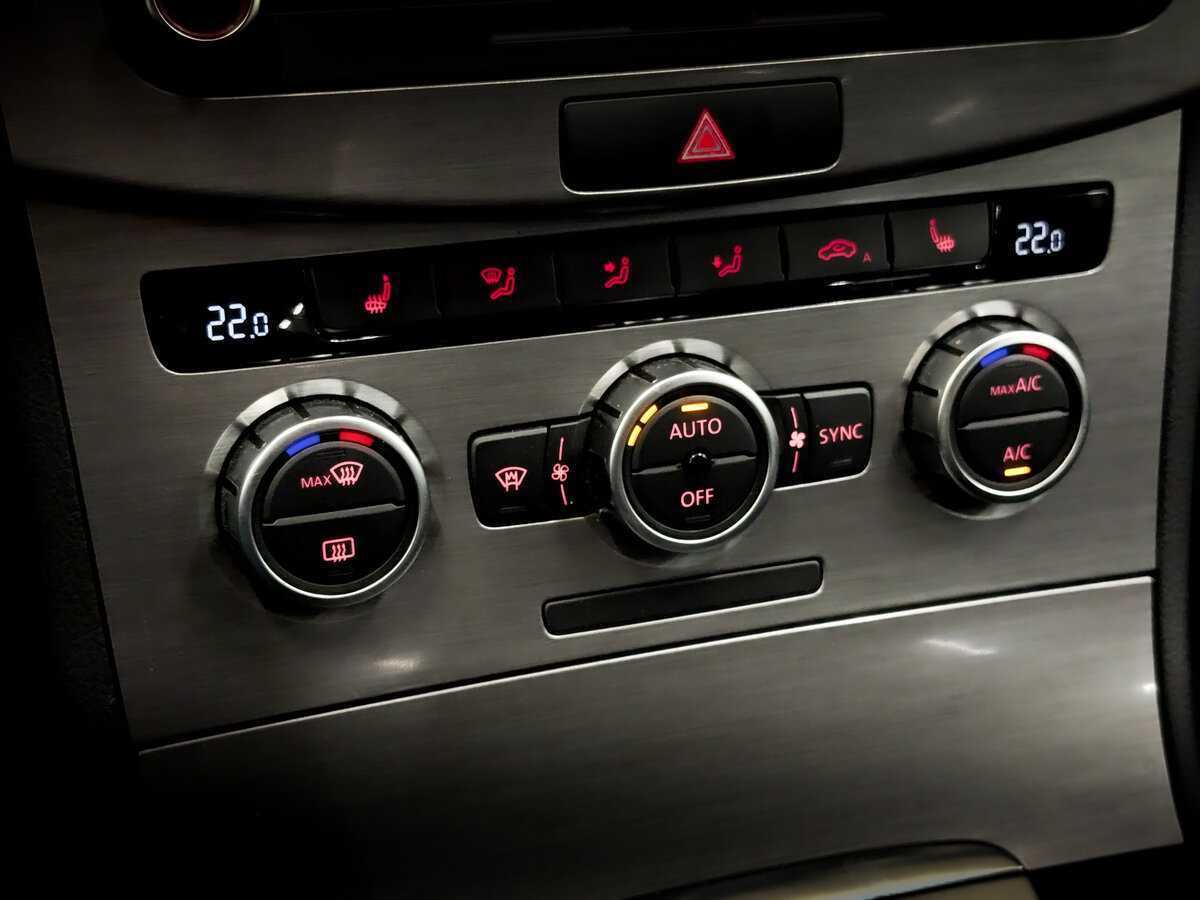 Volkswagen Passat, 2012 Фото №23