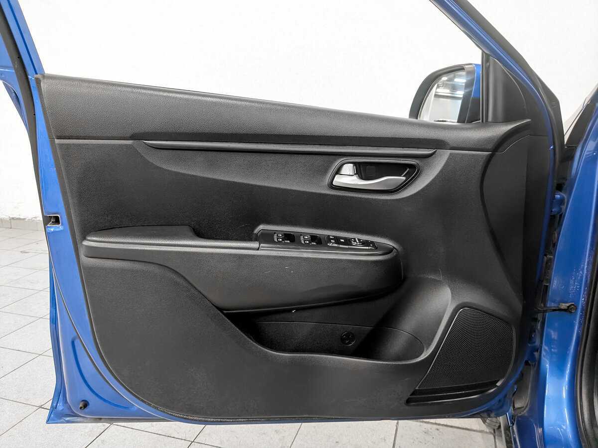 Kia Rio X-Line, 2020 Фото №16