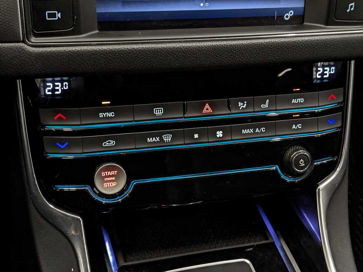 Jaguar XF, 2017 Фото №19