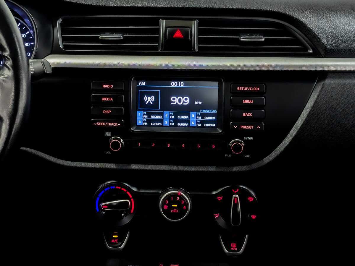 Kia Rio X-Line, 2020 Фото №15