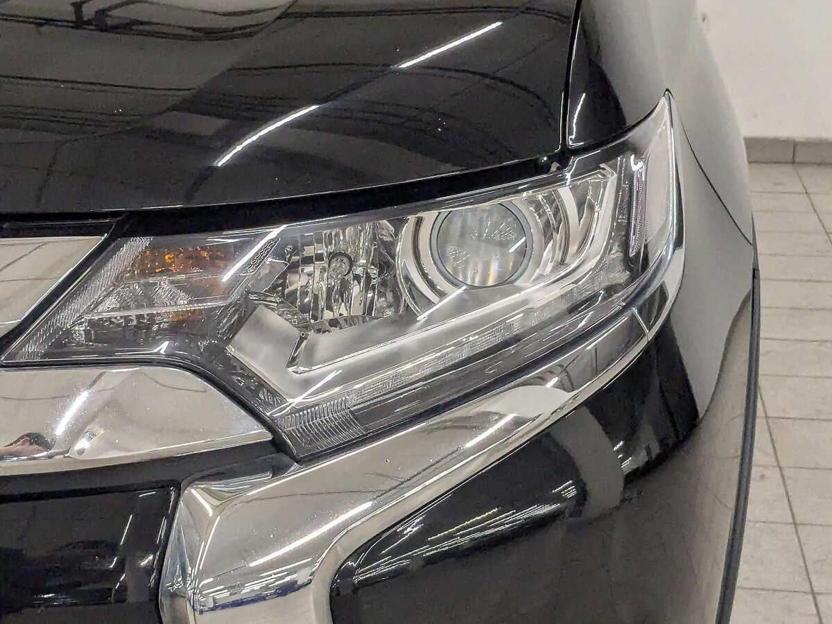 Mitsubishi Outlander, 2018 Фото №10