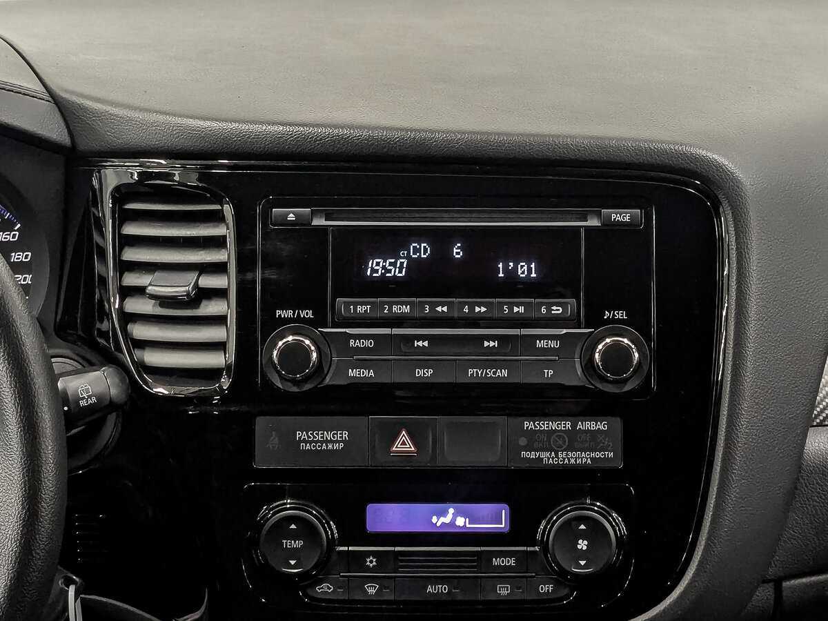 Mitsubishi Outlander, 2018 Фото №16