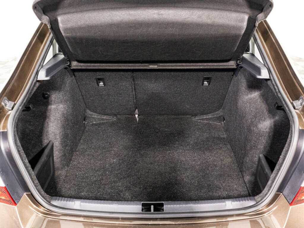 Skoda Rapid, 2018 Фото №15