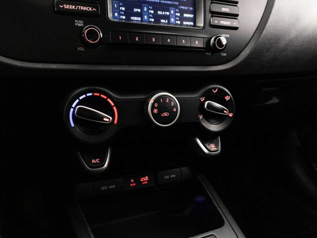 Kia Rio, 2020 Фото №19