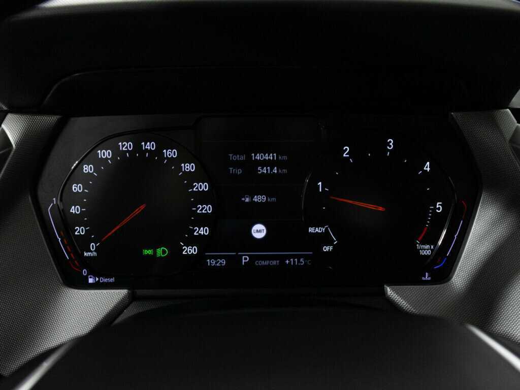 BMW 1 серии 120d xDrive, 2019 Фото №12