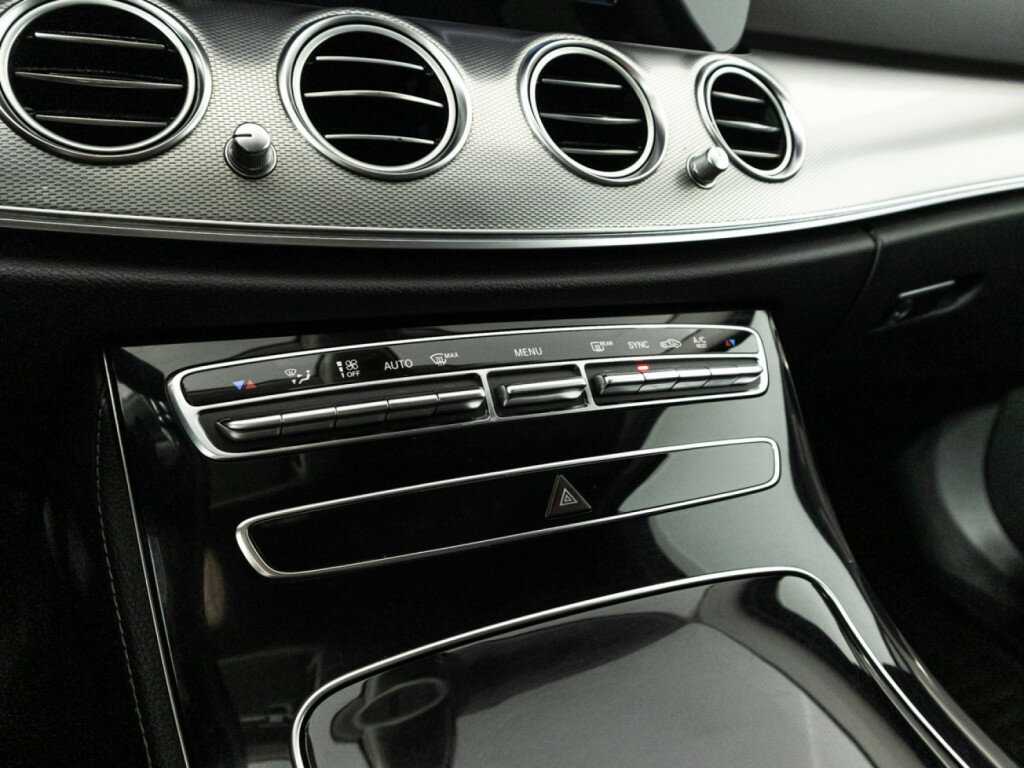 Mercedes-Benz E-Класс 200 d, 2019 Фото №16