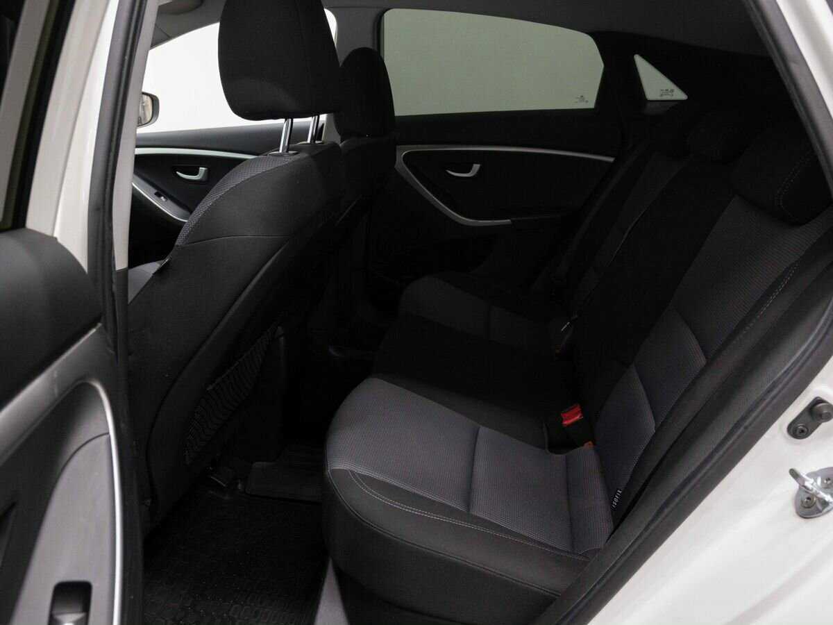Hyundai i30, 2013 Фото №9