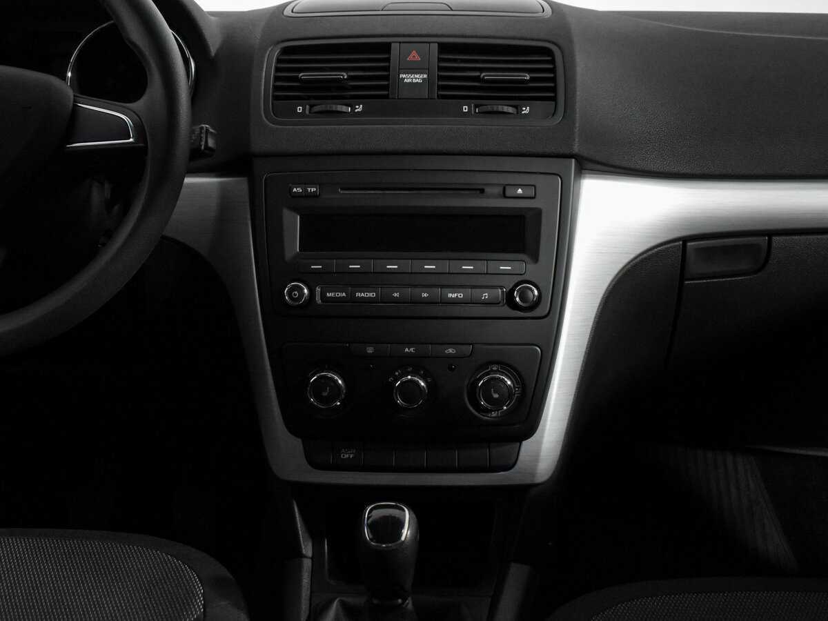 Skoda Yeti, 2015 Фото №14