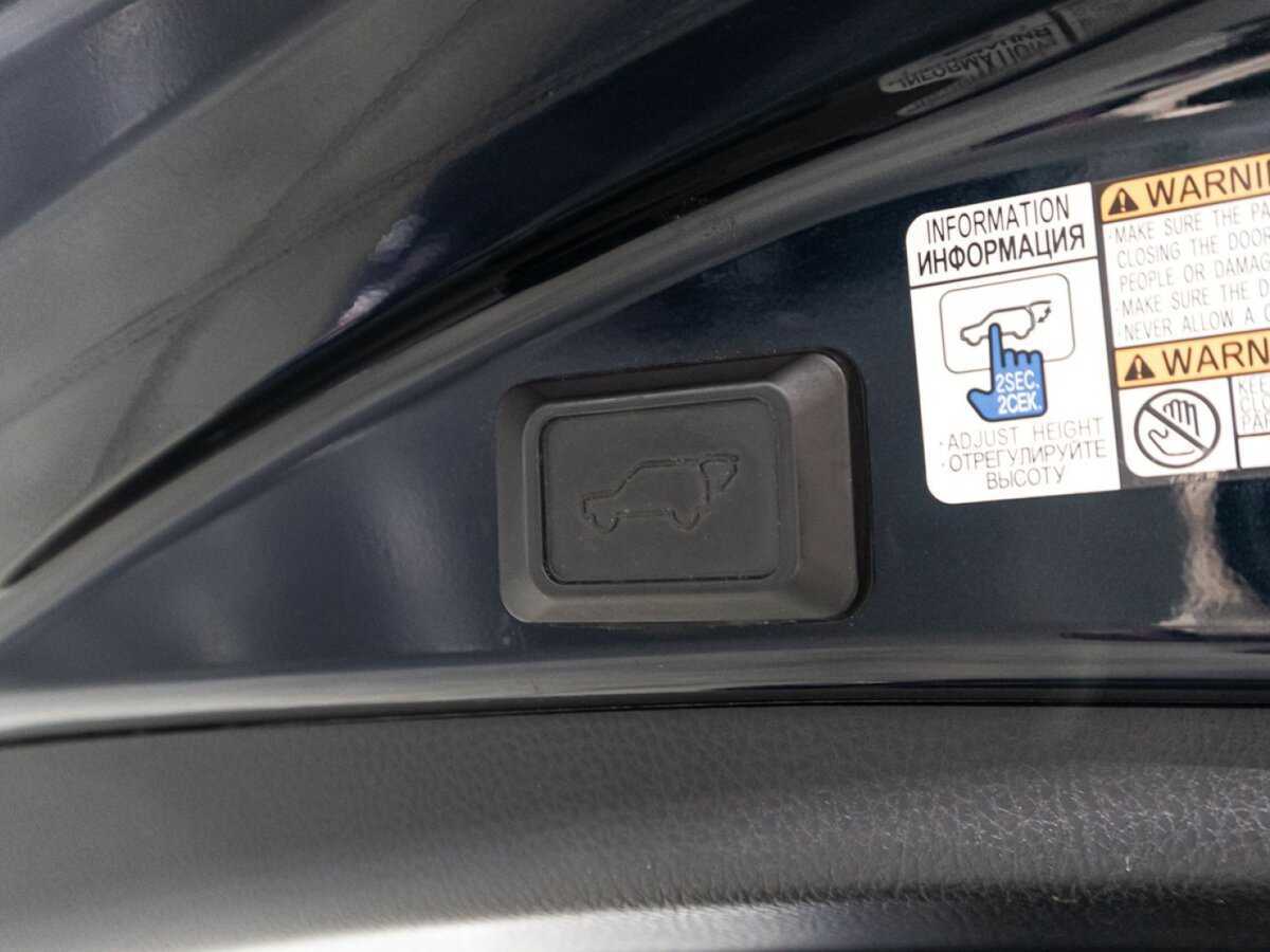 Toyota RAV4, 2019 Фото №16